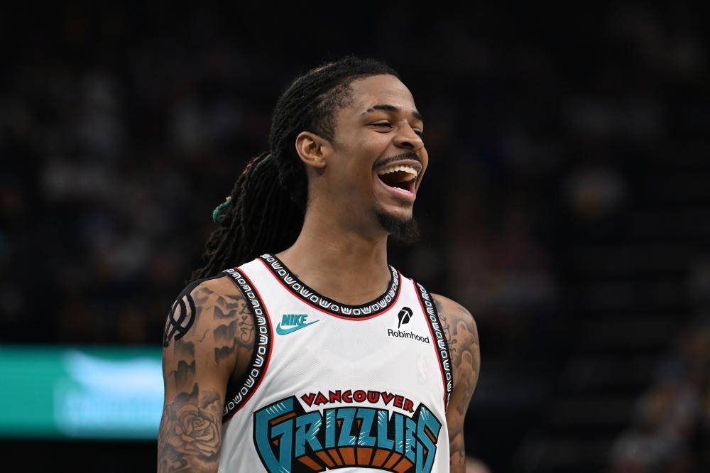 现和顽强的 现和顽强的